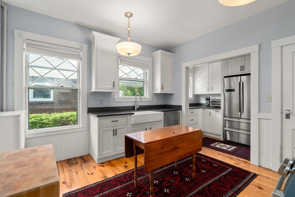 22 Whitman Road Worcester, MA 01609 - Photo 24 of 42
