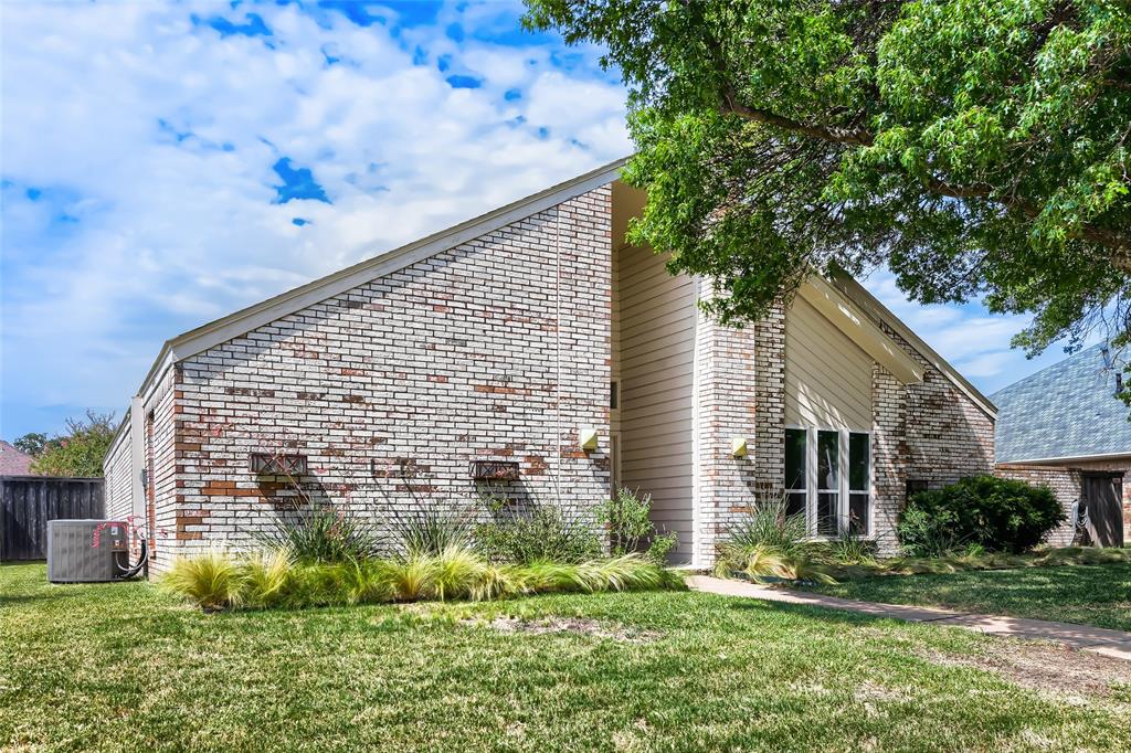 3421 Cross Bend Road Plano, TX 75023 - Photo 2 of 22 Gallery Image 2