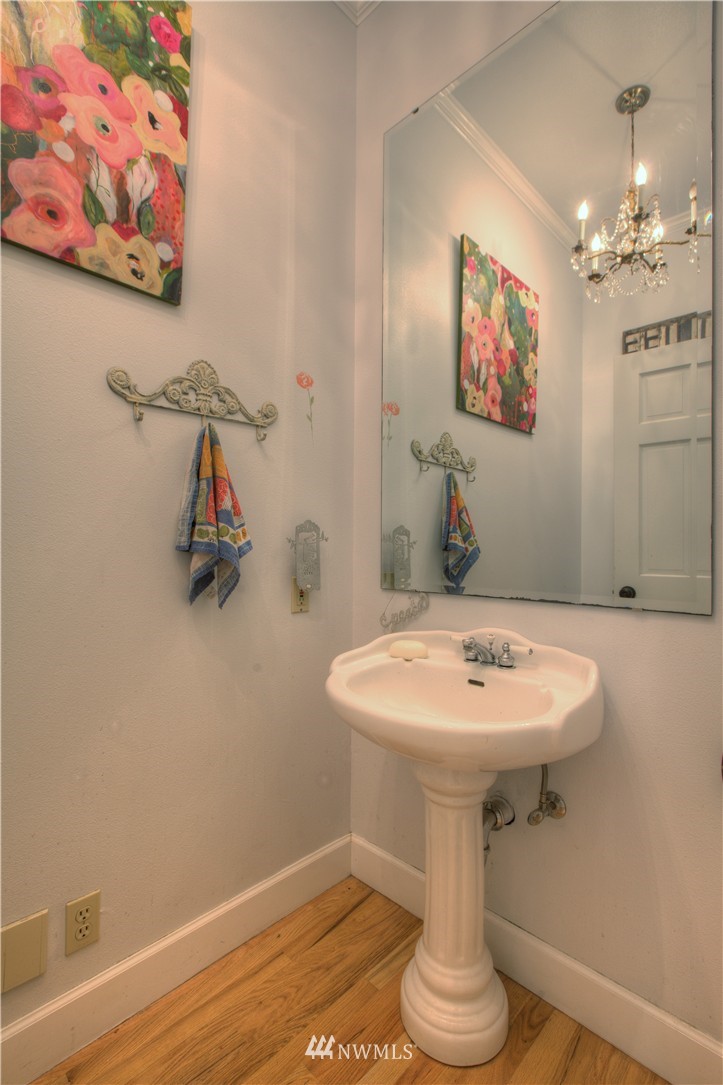 17424 Southeast 106th Street Renton, WA 98059 - Photo 10 of 21 Gallery Image 10