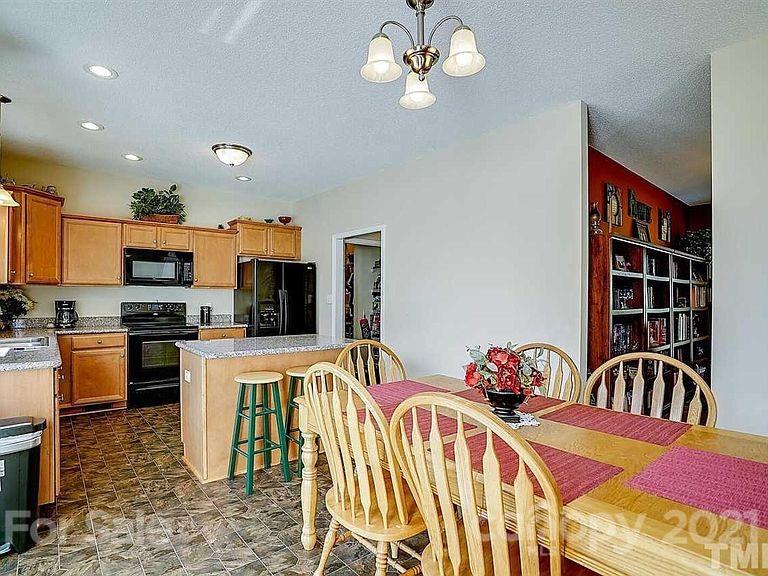 456 Hines Ridge Road Yanceyville, NC 27379 - Photo 6 of 22 Gallery Image 6