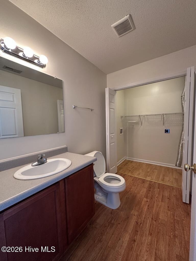 159 Kelly Circle Hubert, NC 28539 - Photo 6 of 13 Half Bath