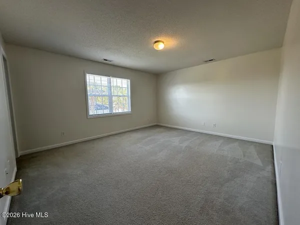 $1,275 | 159 Kelly Circle, Hubert, NC 28539