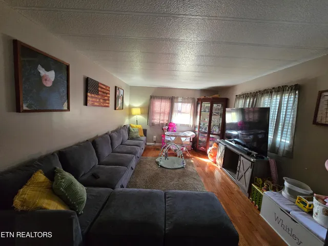 $132,000 | 406 Holmes Street, Jonesville, VA 24263