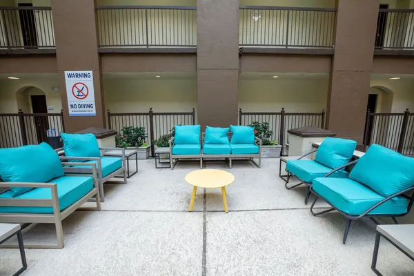 $1,285 | 4001 Fannin Street, Unit 4128, Houston, TX 77004