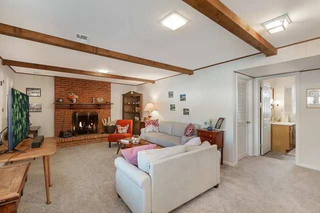 $569,000 | 1706 South Chesterfield Drive, Arlington Heights, IL 60005