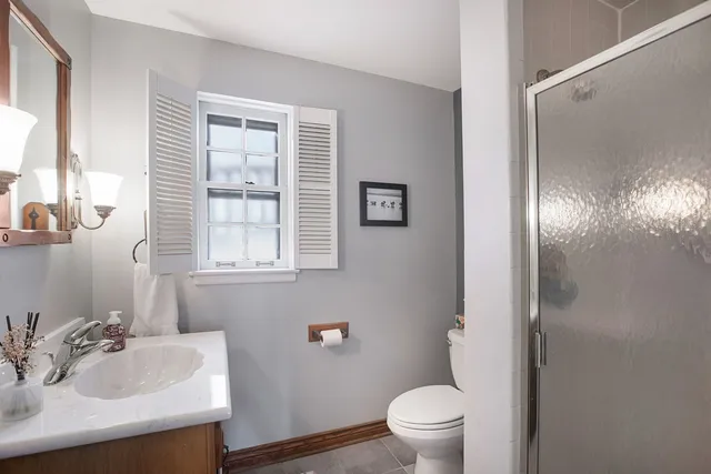 $569,000 | 1706 South Chesterfield Drive, Arlington Heights, IL 60005