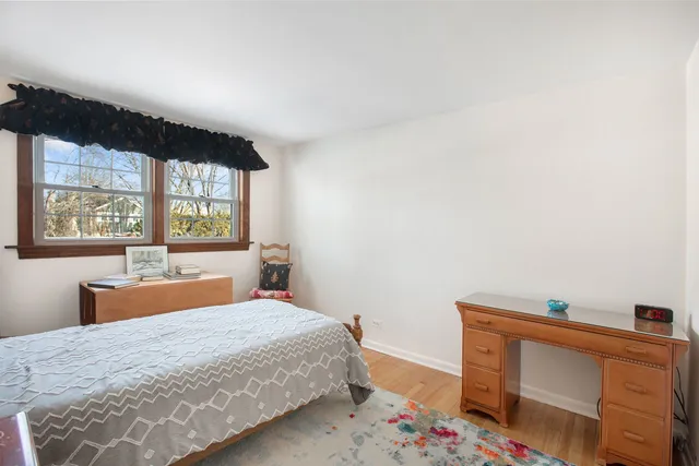 $569,000 | 1706 South Chesterfield Drive, Arlington Heights, IL 60005