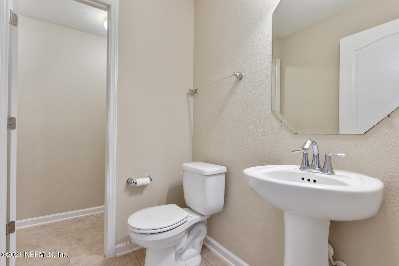 16252 Tisons Bluff Road Jacksonville, FL 32218 - Photo 13 of 34 Bathroom