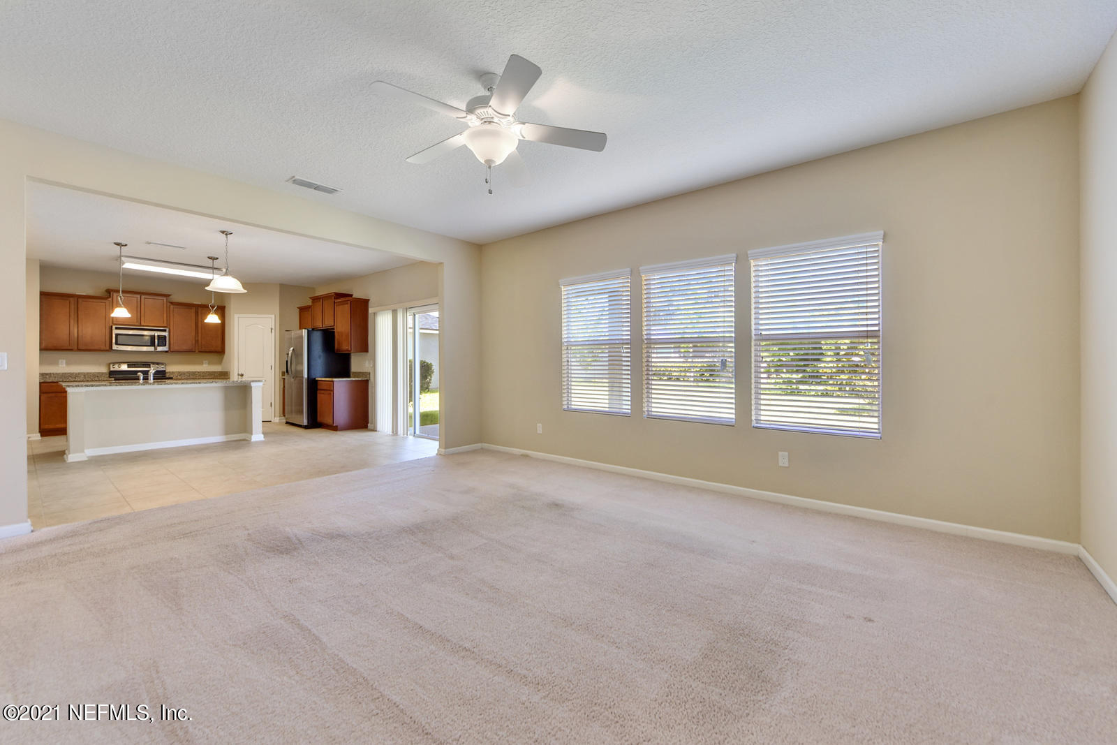 16252 Tisons Bluff Road Jacksonville, FL 32218 - Photo 8 of 34 Great Room into Kithen area
