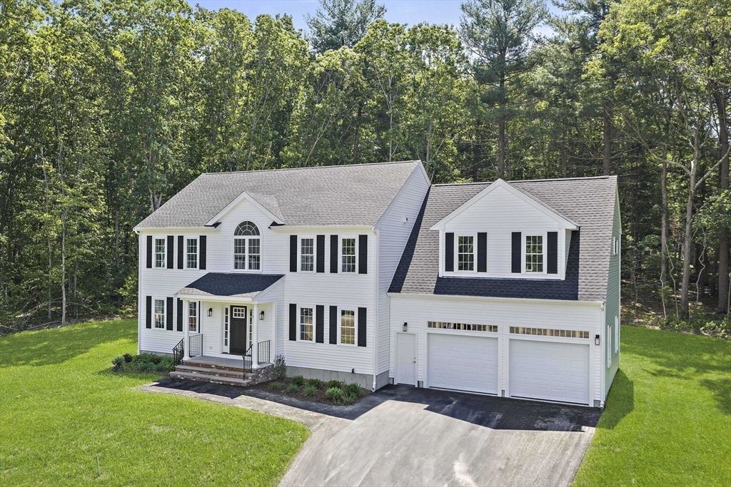 5 Clarendon Holbrook, MA 02343 - Photo 3 of 40