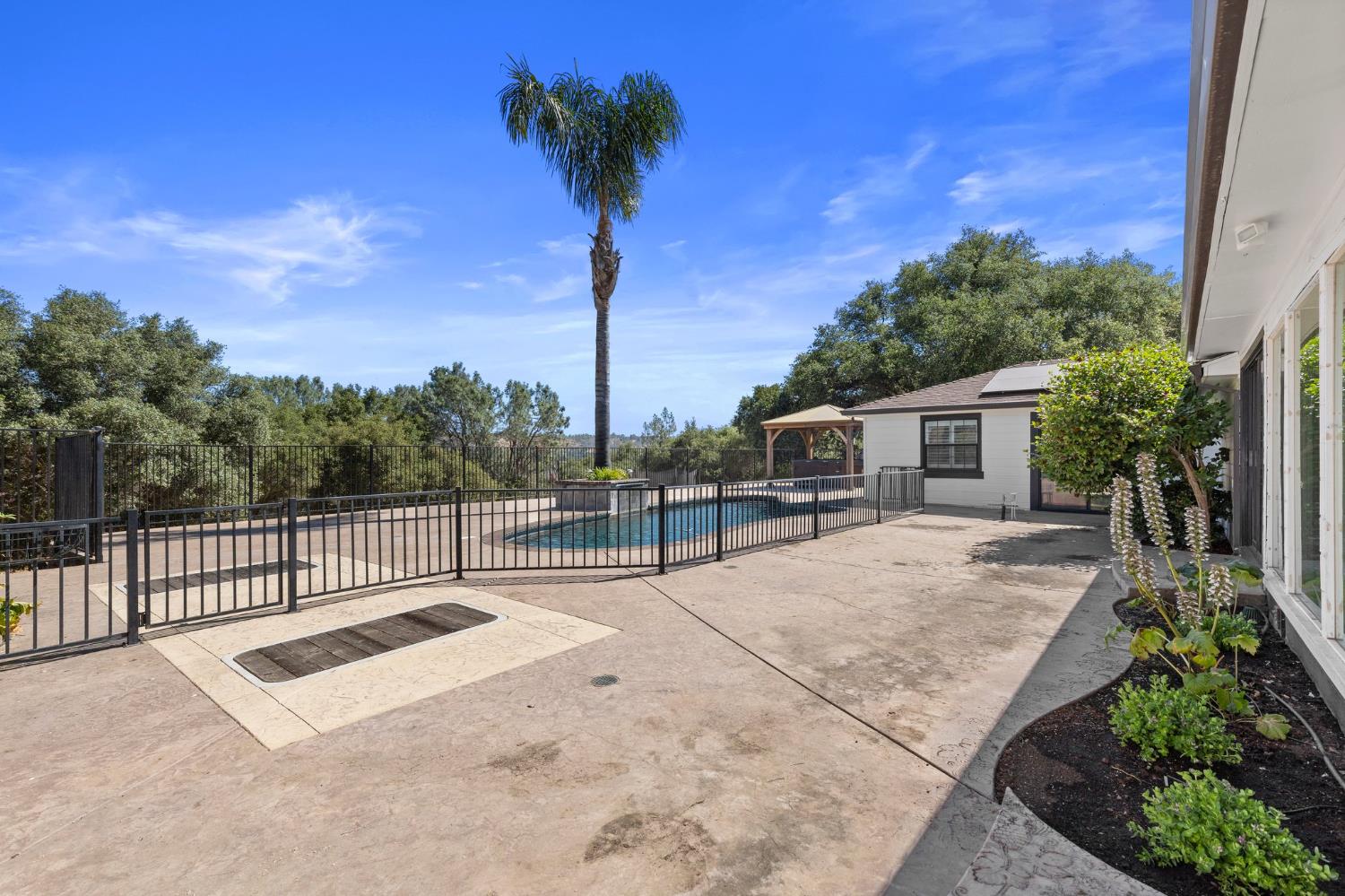 20160 Latrobe Road Plymouth, CA 95669 - Photo 28 of 37 a house view with a garden space
