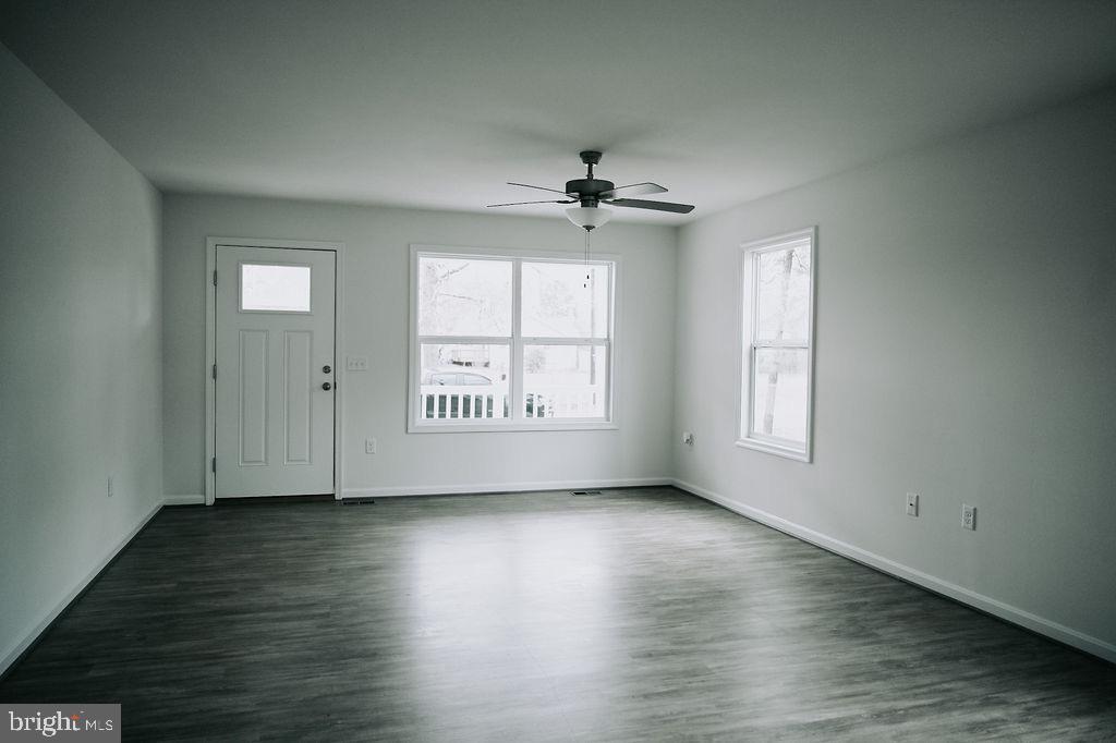 349 8th Street Colonial Beach, VA 22443 - Photo 17 of 25