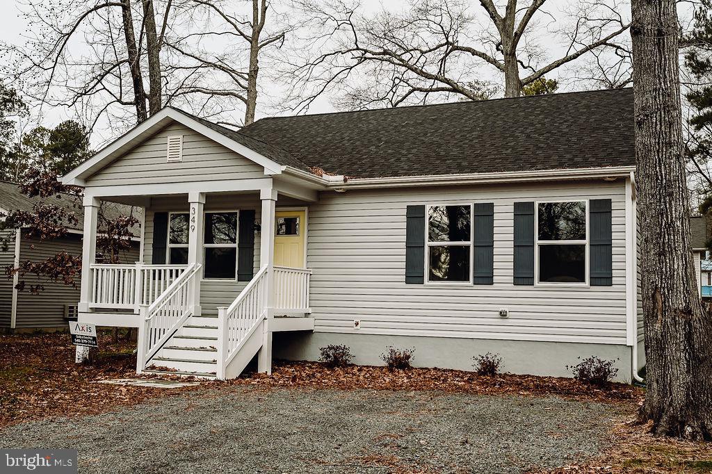 349 8th Street Colonial Beach, VA 22443 - Photo 2 of 25
