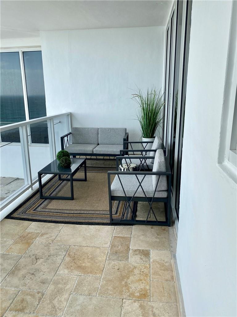 100 Lincoln Road, Unit PH1 Miami Beach, FL 33139 - Photo 17 of 47 Photo 17