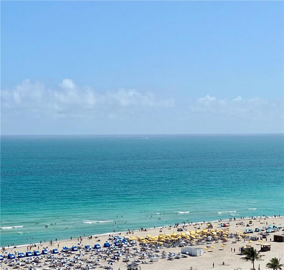 100 Lincoln Road, Unit PH1 Miami Beach, FL 33139 - Photo 20 of 47 Photo 20