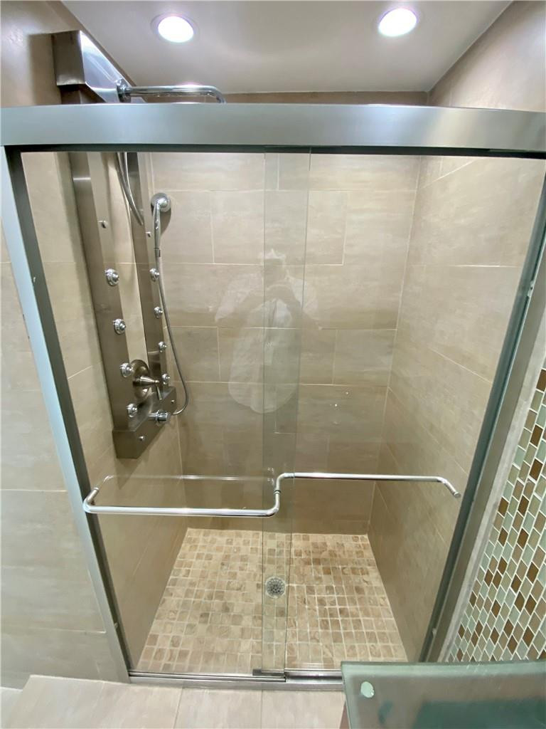 100 Lincoln Road, Unit PH1 Miami Beach, FL 33139 - Photo 35 of 47 Photo 35