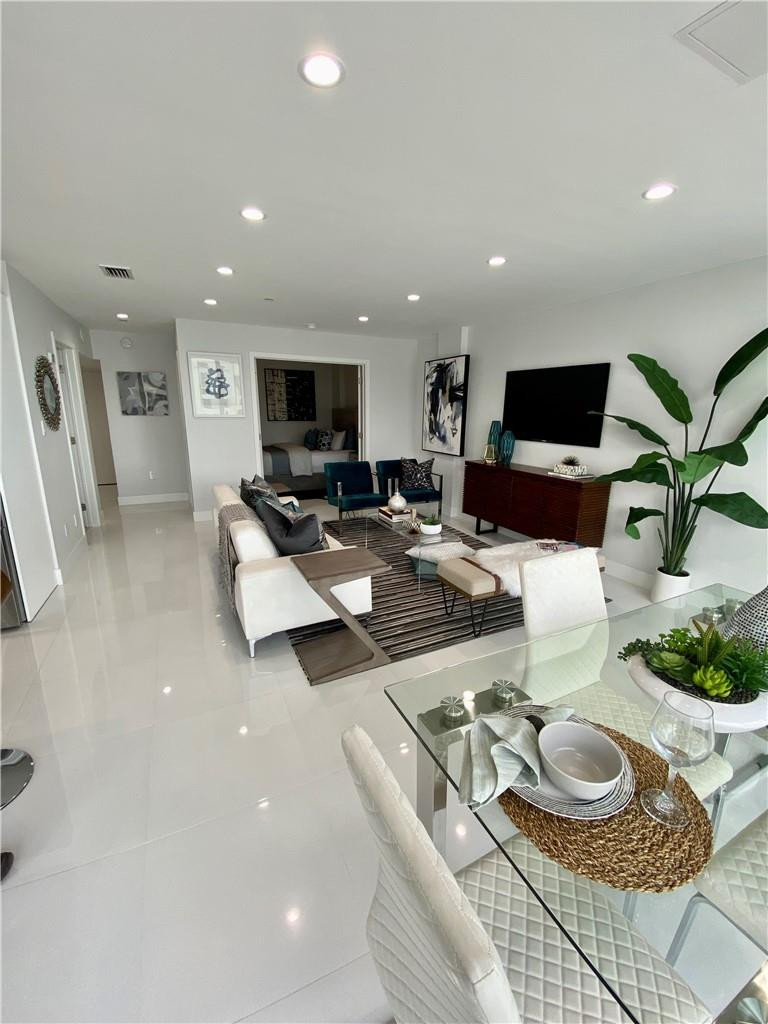 100 Lincoln Road, Unit PH1 Miami Beach, FL 33139 - Photo 5 of 47 Photo 5