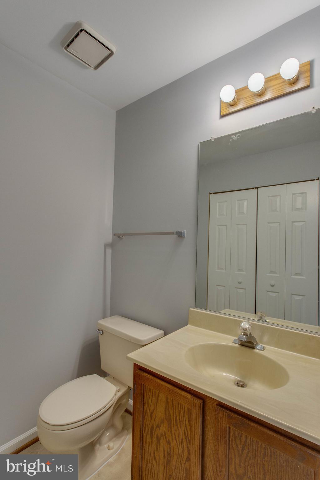1102 Wind Ridge Drive Stafford, VA 22554 - Photo 17 of 38 Bathroom