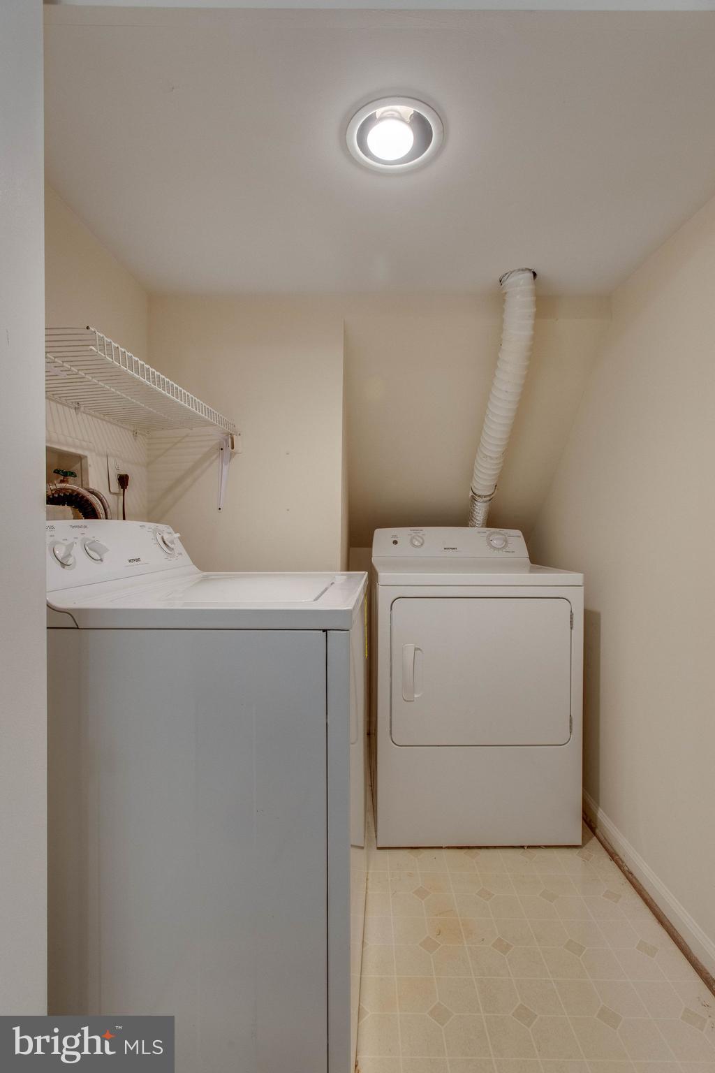 1102 Wind Ridge Drive Stafford, VA 22554 - Photo 32 of 38 Washer/Dryer