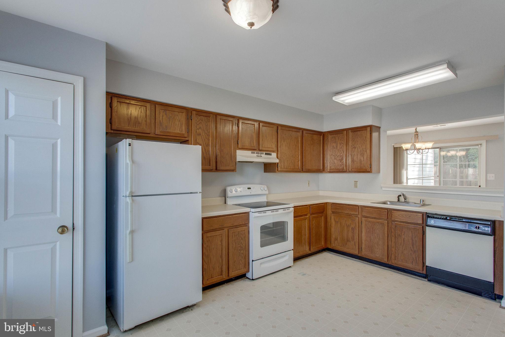 1102 Wind Ridge Drive Stafford, VA 22554 - Photo 6 of 38