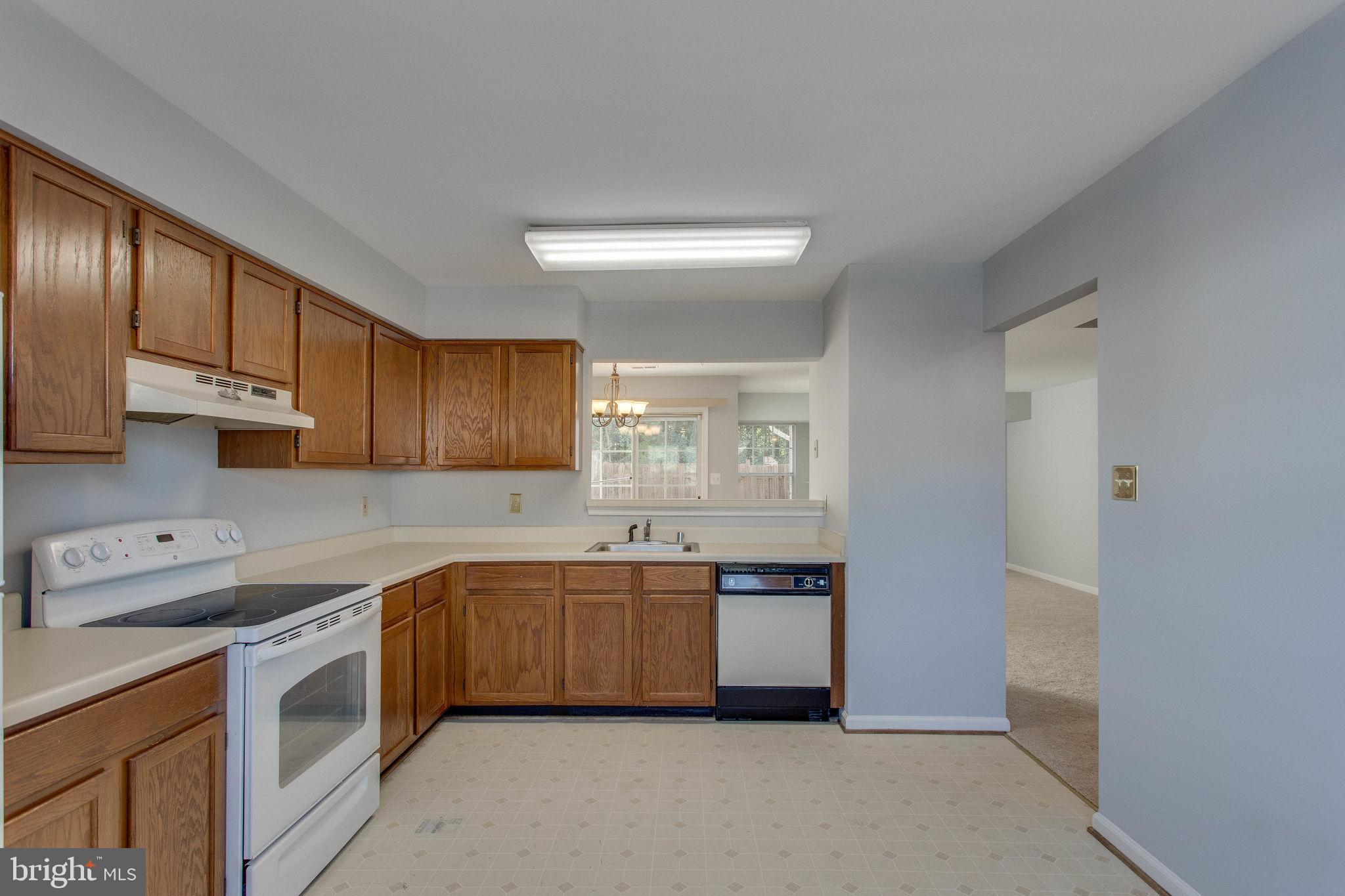 1102 Wind Ridge Drive Stafford, VA 22554 - Photo 7 of 38