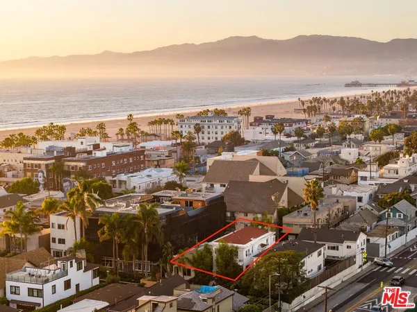 $2,380,000 | 51 Sunset Avenue, Venice, CA 90291