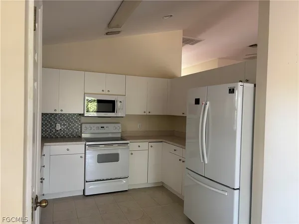 $1,800 | 4620 Varsity Circle, Lehigh Acres, FL 33971