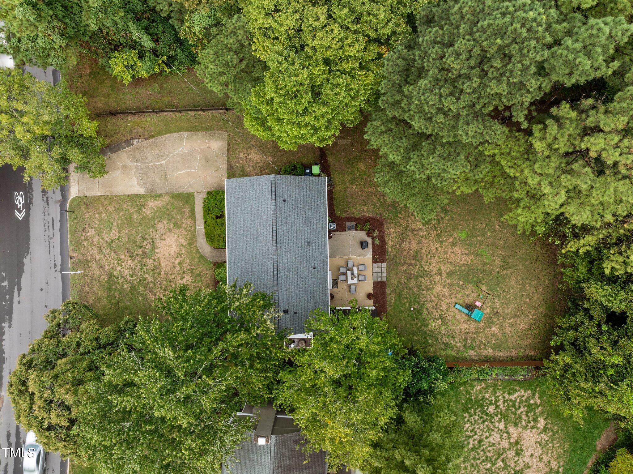 801 Purdue Street Raleigh, NC 27609 - Photo 39 of 40 54-web-or-mls-DJI_0460