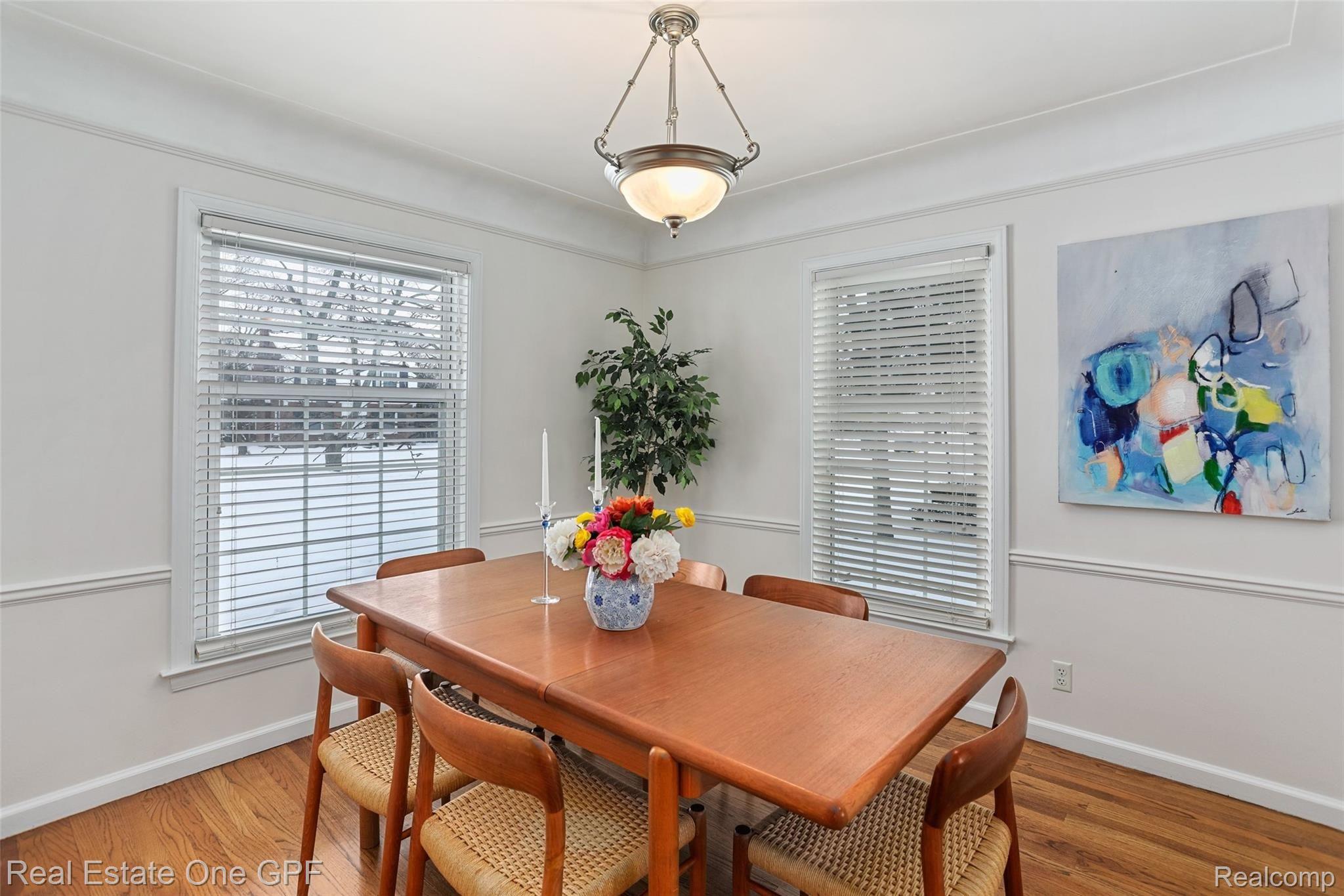 1094 Roslyn Road Grosse Pointe, MI 48236 - Photo 16 of 41 1094 Roslyn Road, Grosse Pointe Woods - 15.jpg