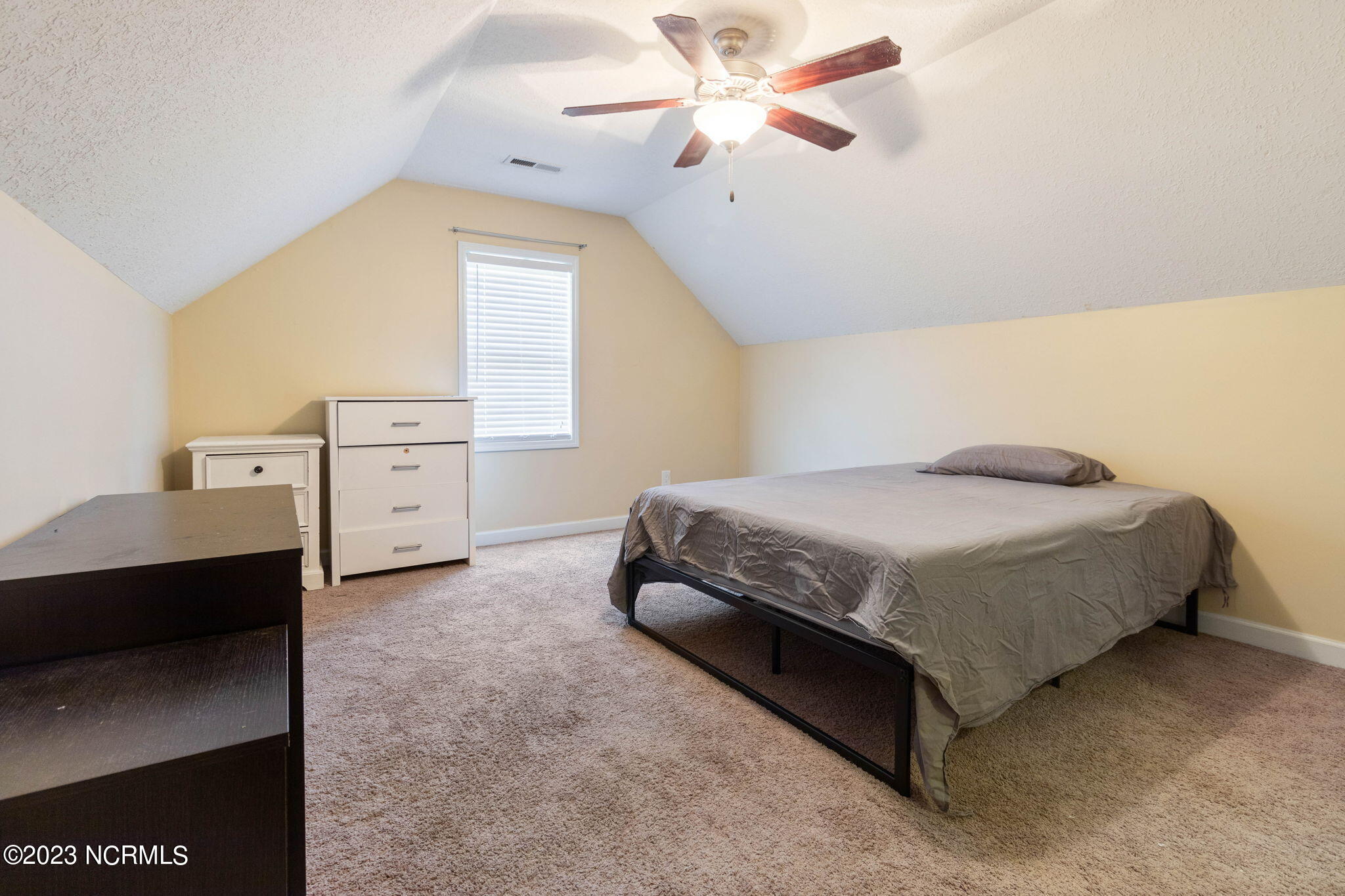 130 Raintree Circle Jacksonville, NC 28540 - Photo 33 of 38 36-web-or-mls-IMG_6863