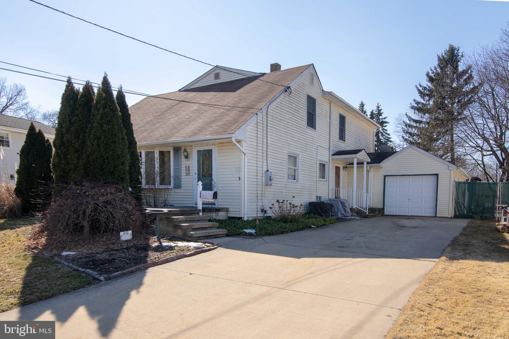 94 Miry Brook Road Hamilton, NJ 08690 - Photo 1 of 51