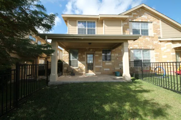 $1,895 | 16100 South Great Oaks Drive, Unit 3502, Round Rock, TX 78681