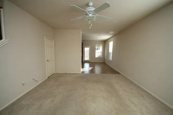 $1,895 | 16100 South Great Oaks Drive, Unit 3502, Round Rock, TX 78681