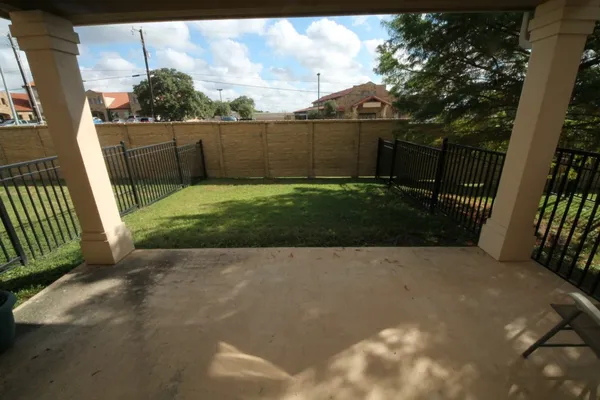 $1,895 | 16100 South Great Oaks Drive, Unit 3502, Round Rock, TX 78681