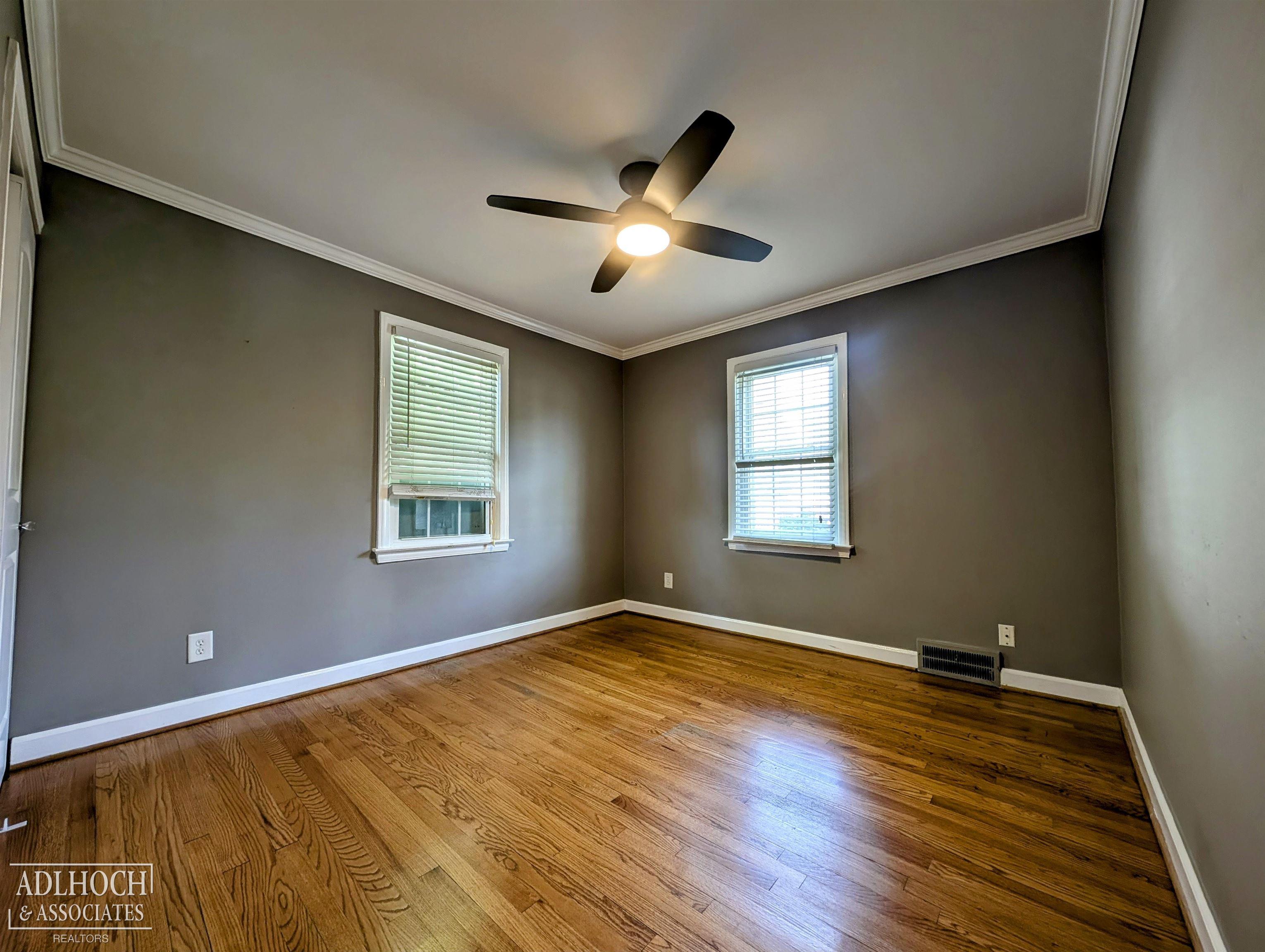 1292 Hampton Road Grosse Pointe Woods, MI 48236 - Photo 10 of 21