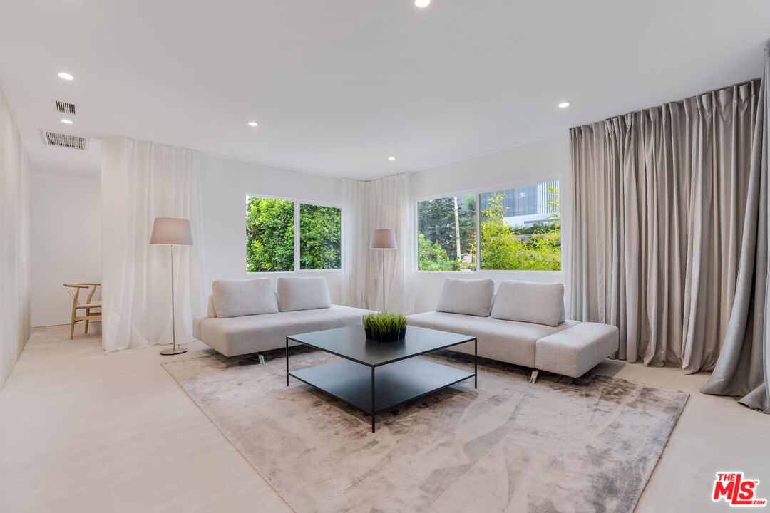 Undisclosed Address Los Angeles, CA 90064 - Photo 13 of 25 a living room with furniture and a window