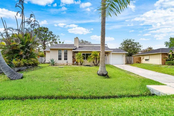 $315,000 | 2599 Southeast Grand Drive, Port St. Lucie, FL 34952