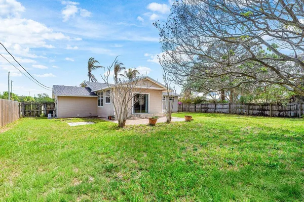 $315,000 | 2599 Southeast Grand Drive, Port St. Lucie, FL 34952