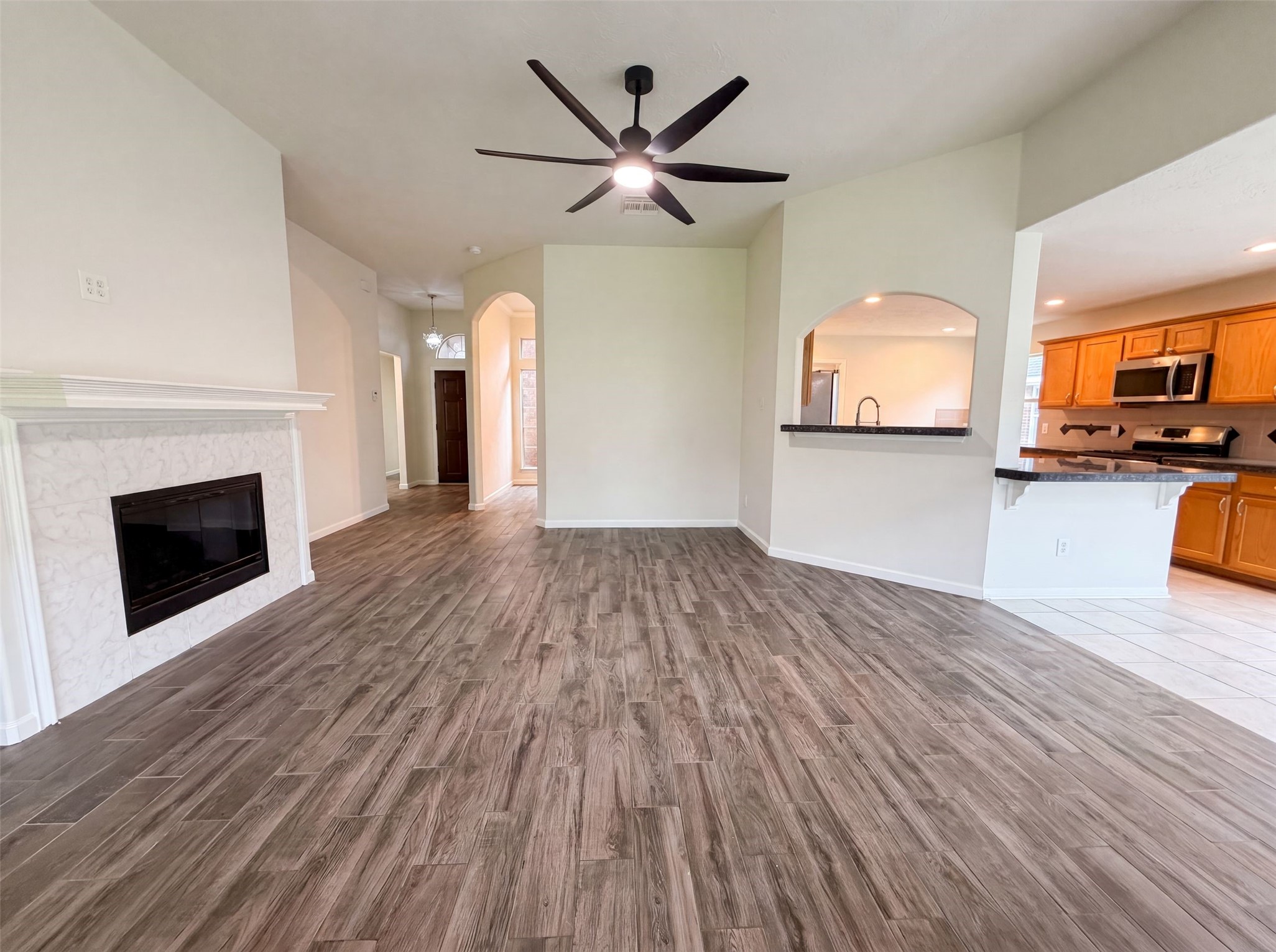 2127 Hannover Way Spring, TX 77388 - Photo 10 of 20