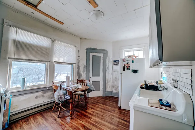 $99,900 | 215 South 3rd Street, Watseka, IL 60970