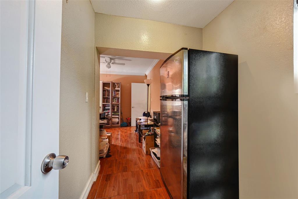 413 Northwest 100th Terrace Miami, FL 33150 - Photo 12 of 29 wooden floor in a gallery