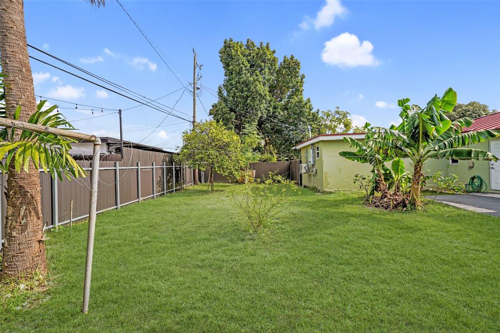 413 Northwest 100th Terrace Miami, FL 33150 - Photo 29 of 29 a view of a backyard