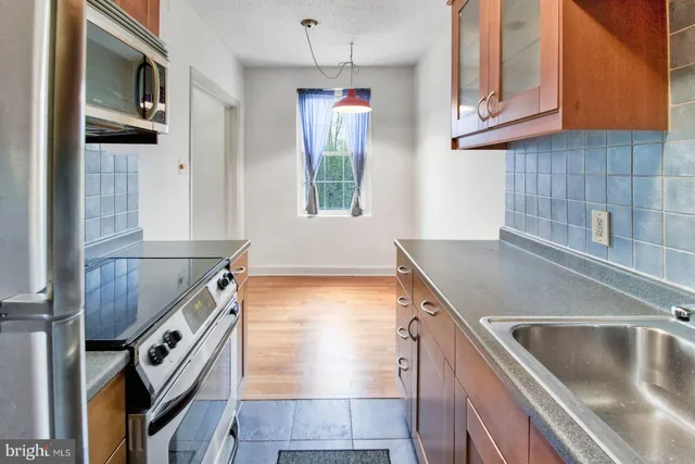 $1,800 | 3051 Idaho Avenue Northwest, Unit 421, Washington, DC 20016