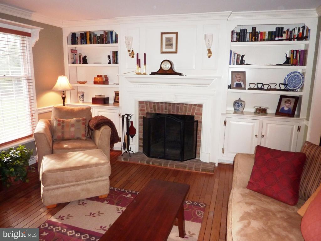 104 Brevity Lane Lititz, PA 17543 - Photo 5 of 51 Gallery Image 5