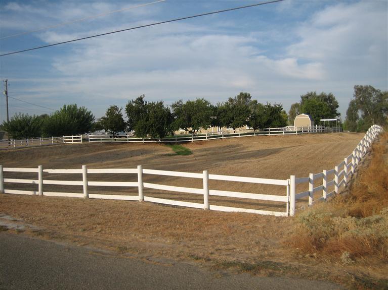 16824 Monreal Road Madera, CA 93636 - Photo 3 of 31 Gallery Image 3