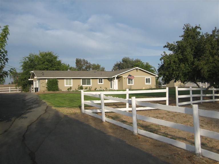 16824 Monreal Road Madera, CA 93636 - Photo 5 of 31 Gallery Image 5