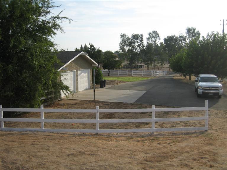 16824 Monreal Road Madera, CA 93636 - Photo 7 of 31 Gallery Image 7