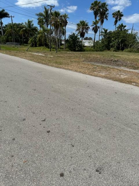 501 West Baines Terrace Pahokee, FL 33476 - Photo 3 of 8 Boone Ave