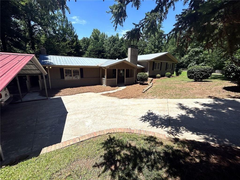 213 Blackstock Road Jefferson, GA 30549 - Photo 2 of 51