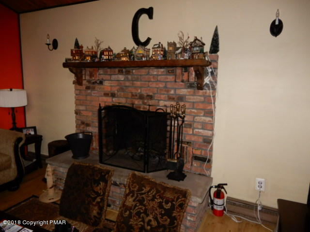 103 Doe Loop Bushkill, PA 18324 - Photo 9 of 32 fireplace